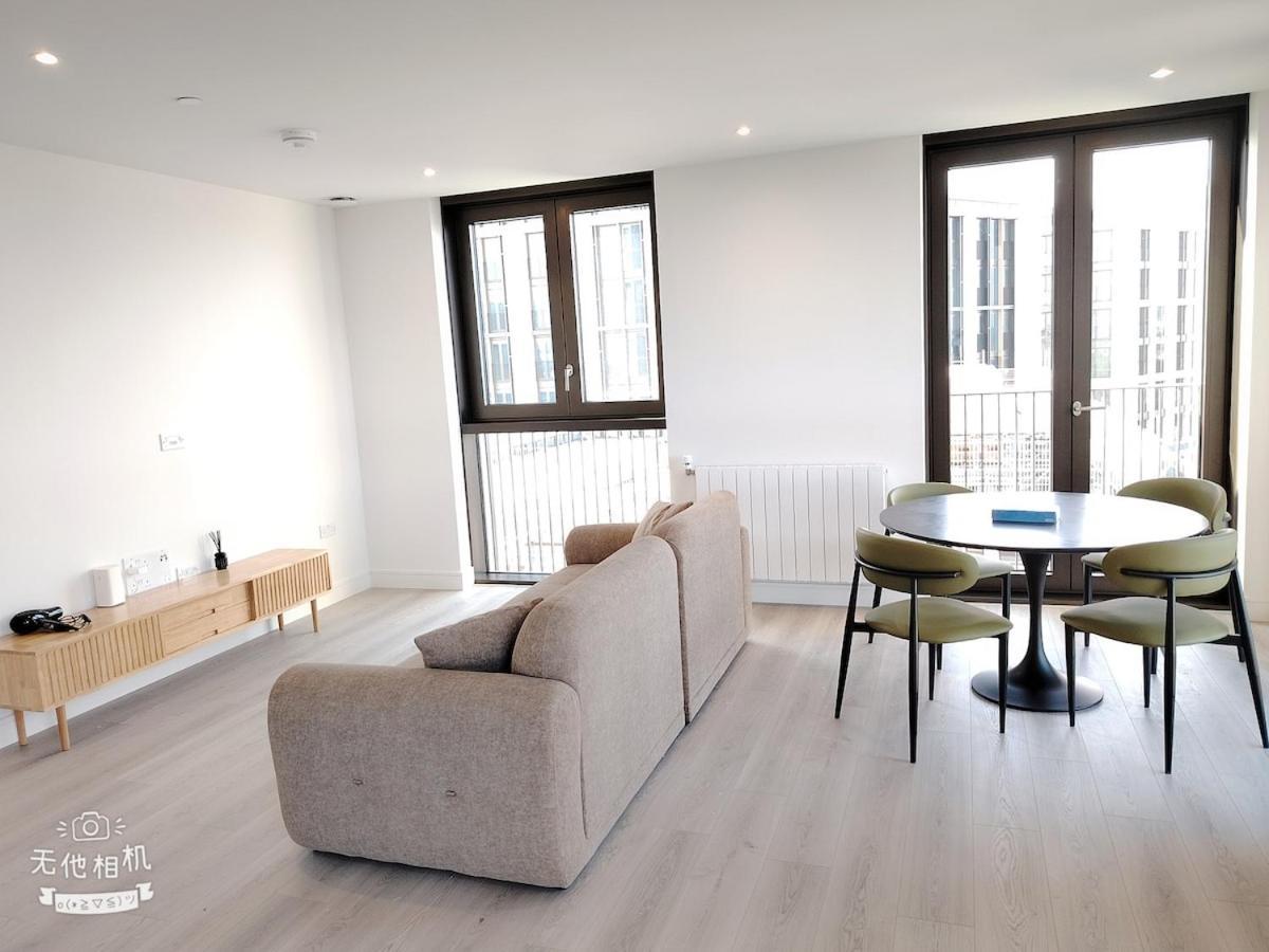 Unique 2 Bedroom Flat By Westham *